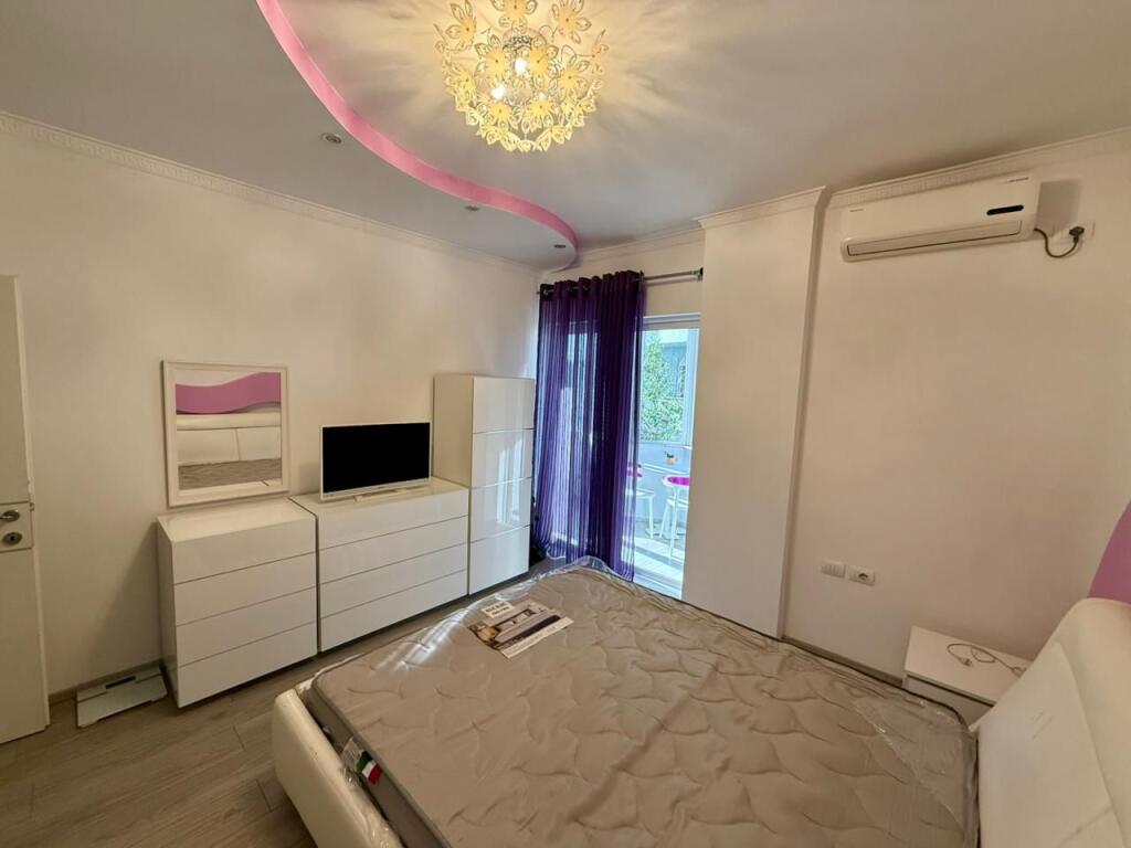📣 SUPER RENT Apartment 1+1 With Balcony 📍 Near the Municipality Underpass 🛣️ "Shkelqim Fusha" Street ✨💶 Price 600 Euro