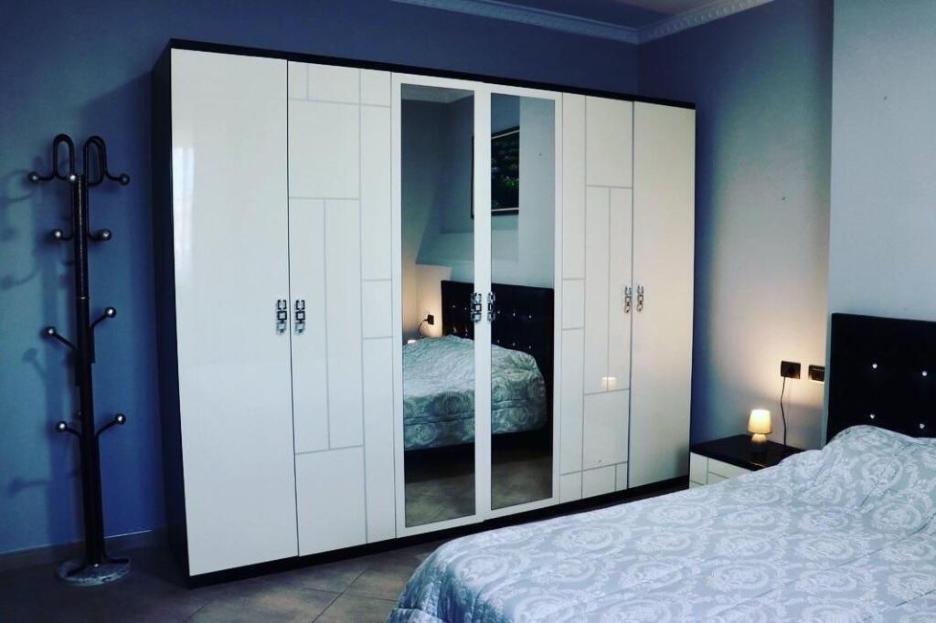 Apartament 3+1+2 per qira ne Xhamllik