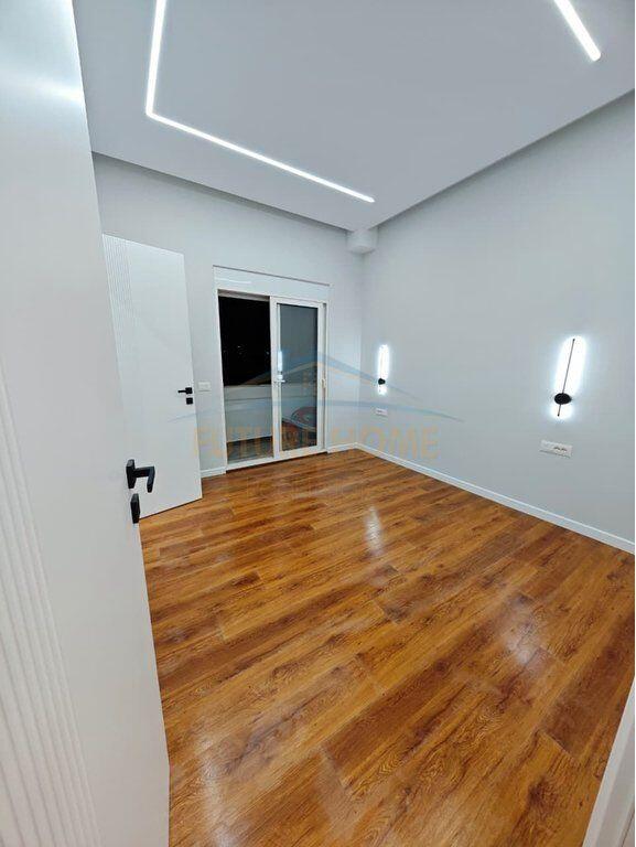 Appartamento in vendita 2+1+2+2, Viale Principale, Durazzo