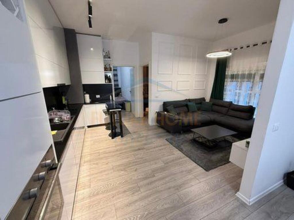 For sale, Apartment 2+1, Mangalem Complex, Tirana.