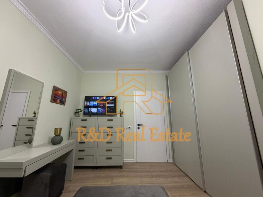 🏡 Appartamento 3+1 + balcone in affitto – Viale Bajram Curri