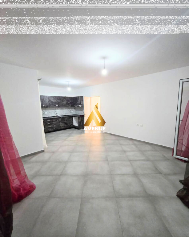 Appartamento 1+1 in affitto – Astir, Tirana