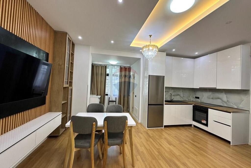 Apartament 1+1 me qira – Qendër