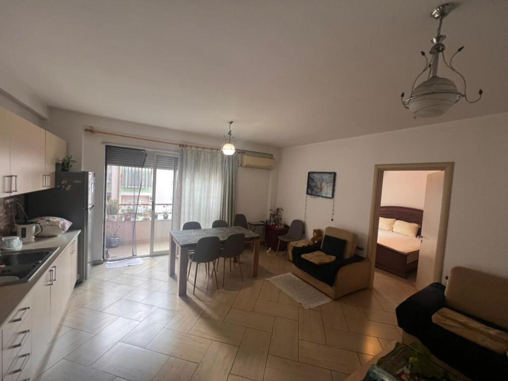 Apartament 2+1 me qera ne Don Bosko prane Viva Market ne Tirane