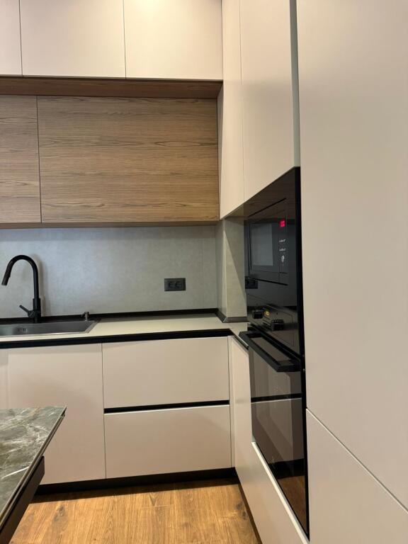 Super Apartament ne nje nga komlekset me te mira ne Tirane,Kompleksi Delijorgji