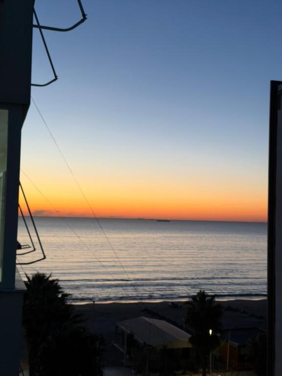 Apartment 2+1+2 for sale near Kavaja Rock – Side sea view 🌊