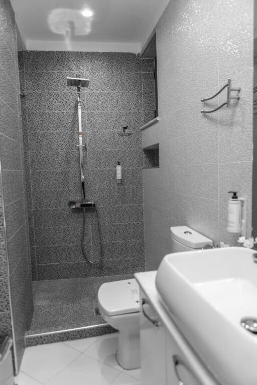 APARTAMENT ME QERA 3+1+2 XHAMIA E TABAKEVE 1200 EURO