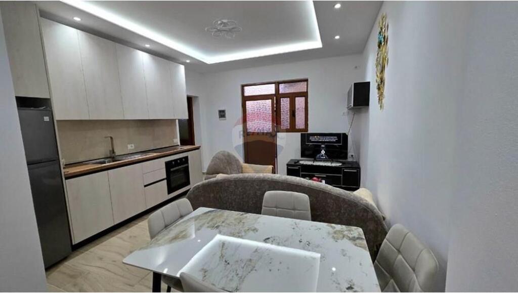 🏠 Appartamento 2+1 in Affitto – Via Dervish Hekali, Vlora