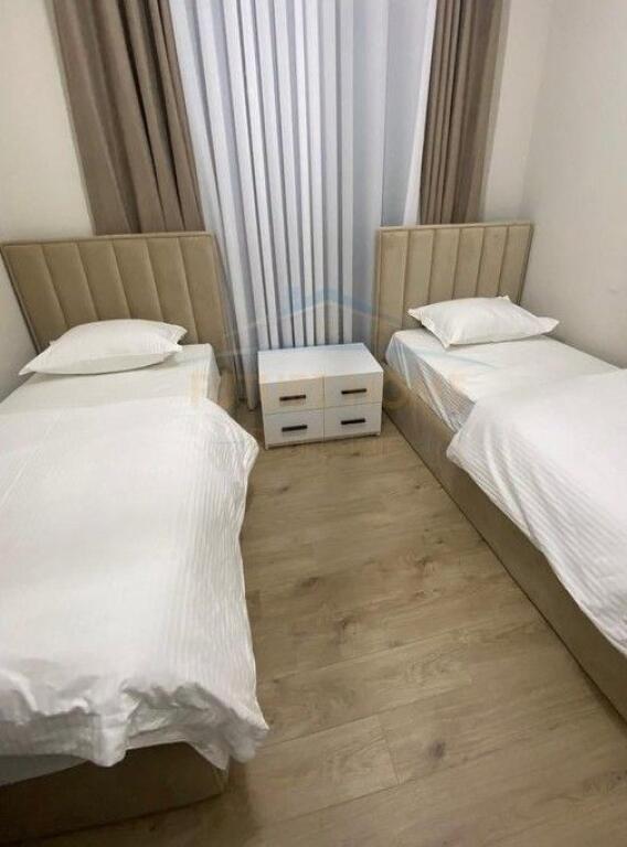 Affitto, Appartamento 2+1+2+2 Posti Auto, Centro..