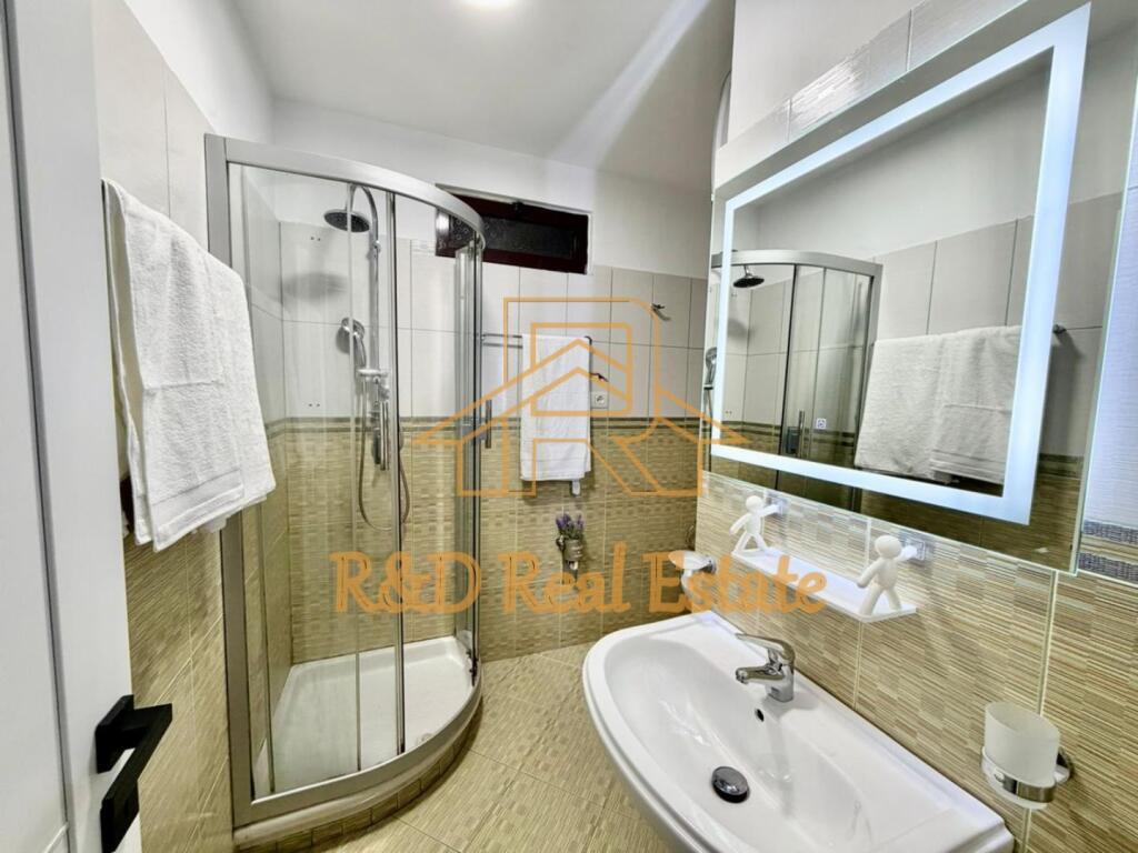 🏡 Appartamento 3+1 + balcone in affitto – Viale Bajram Curri