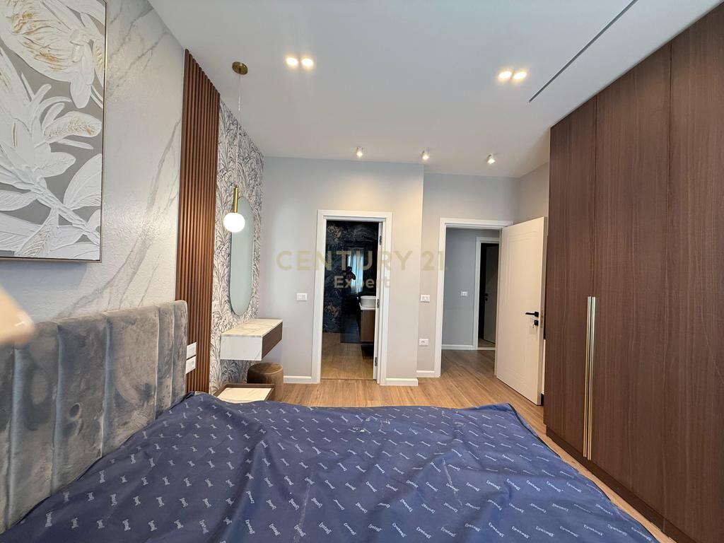 APPARTAMENTO MODERNO 2+1+2 &amp; POSTO AUTO IN AFFITTO PRESSO LA GALLERIA, CENTRO !!
