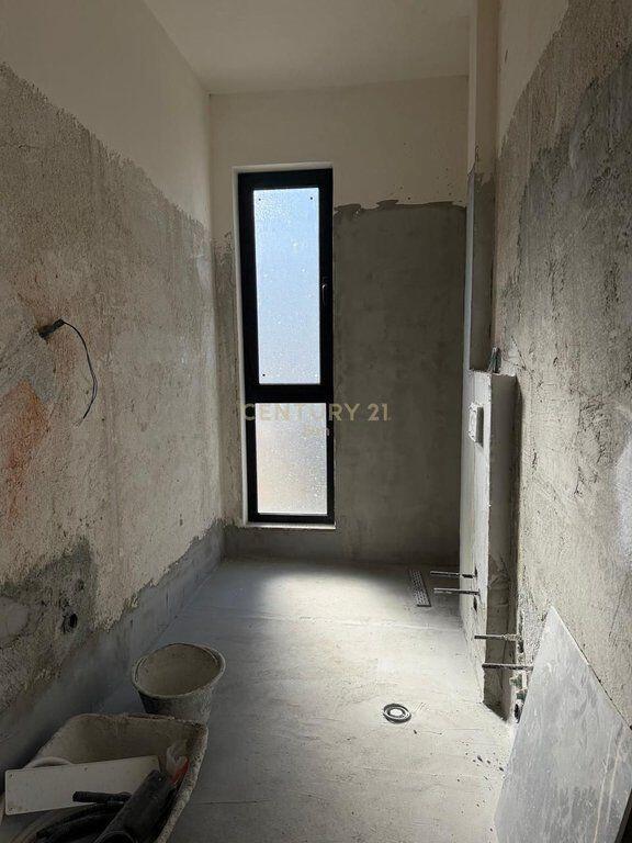 APARTMENT 1+1 WITH VERANDA FOR SALE IN MALI I ROBIT