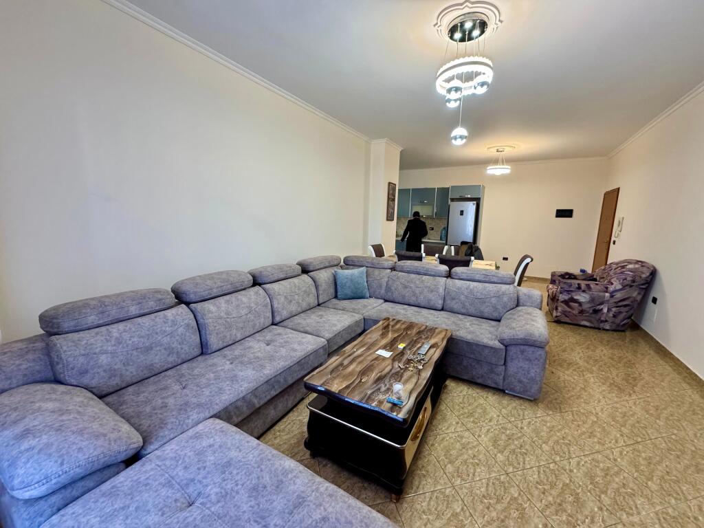 📣 QERA Apartament 2+1 📍 Prane Pasticeri Nela 6, Yzberisht ✨
