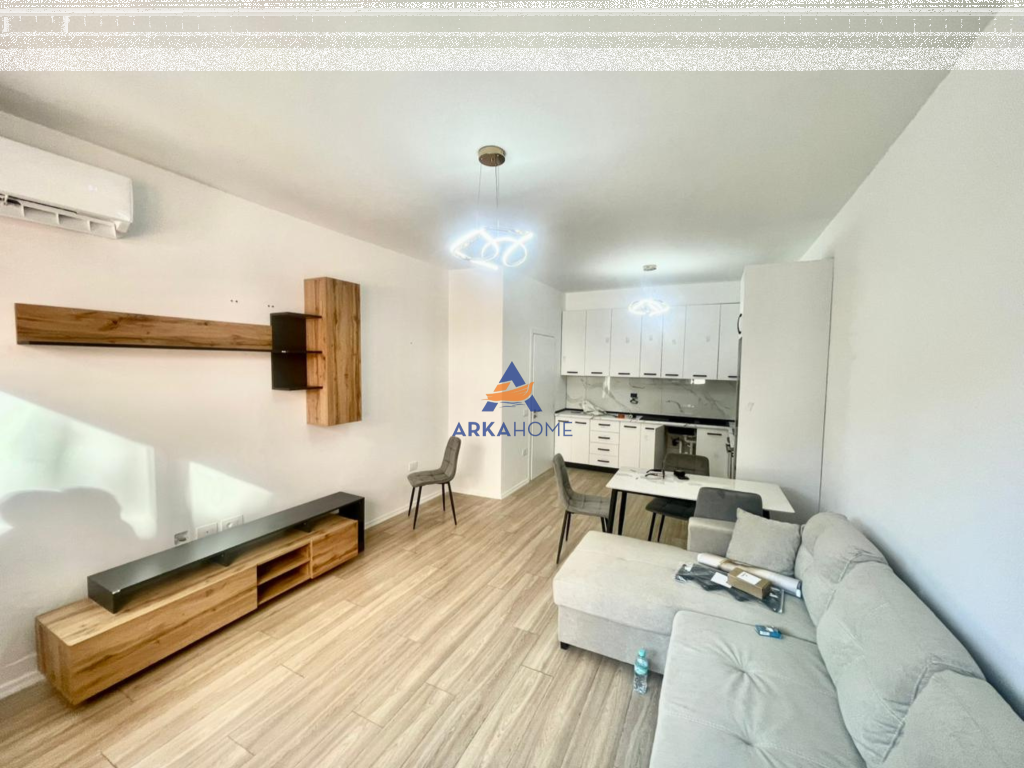 JEPET ME QERA APARTAMENT 1+1+BALLKON "TE UNAZE E RE" 50000 LEKE