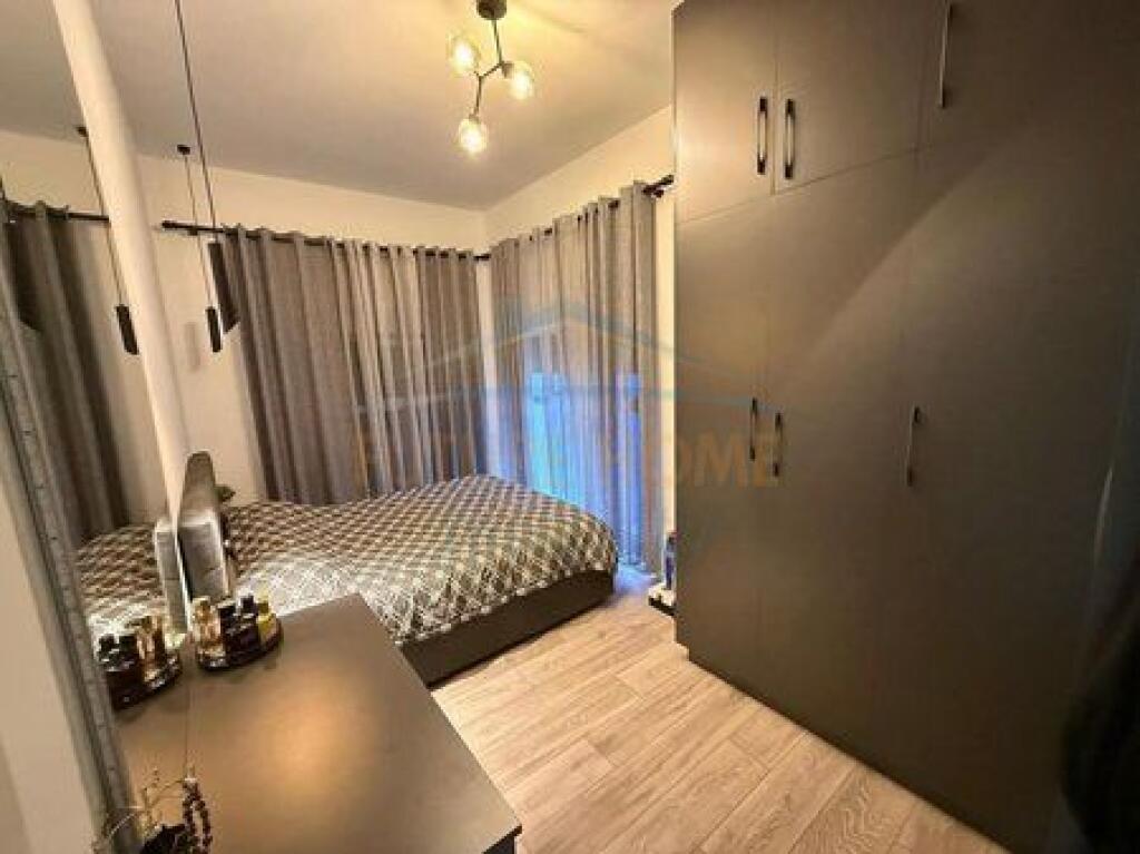 For sale, Apartment 2+1, Mangalem Complex, Tirana.