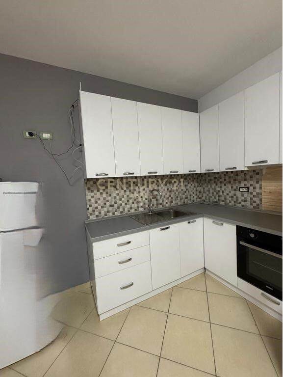 APARTAMENT 2+1 PER SHITJE NE SHENGJIN