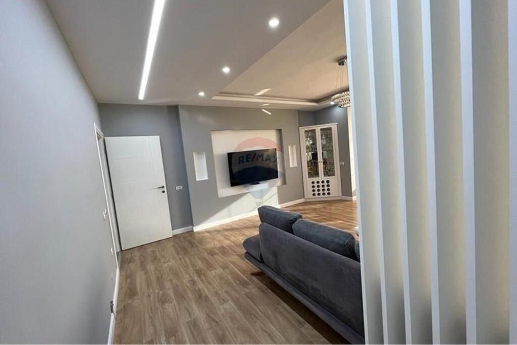 Apartment 2+1+2 for Sale in Fresk