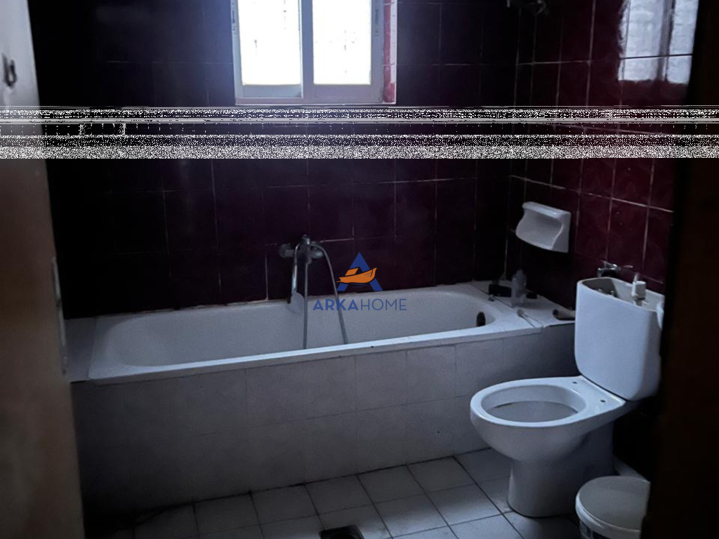 PRIVATE HOUSE FOR RENT 80M2 "RRUGA FRIGORIFERI" 35000 LEKE