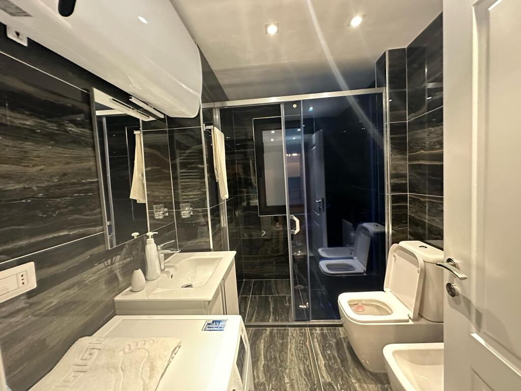 Apartament 2+1+2wc me Qera Afatgjate - Lungomare, Vlore