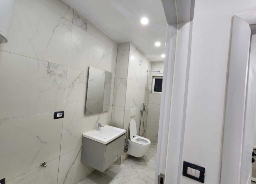 🏡 Apartament 1+1 me Verandë – Komuna e Parisit, pranë Rrethit