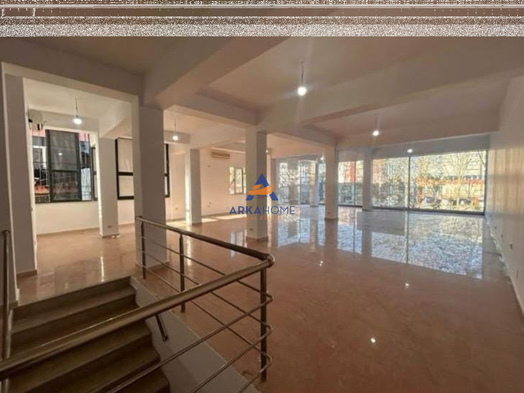 SHITET AMBIENT BIZNESI 240M2 "RRUGA DRITAN HOXHA" 540.000 EURO