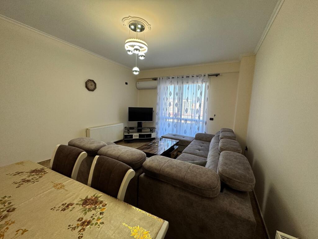 Qera apartament 2+1  Kati 4 pallat me ashensor  E mobiluar  Cmimi 60.000 leke  Prane Nela 6 ,yzberisht