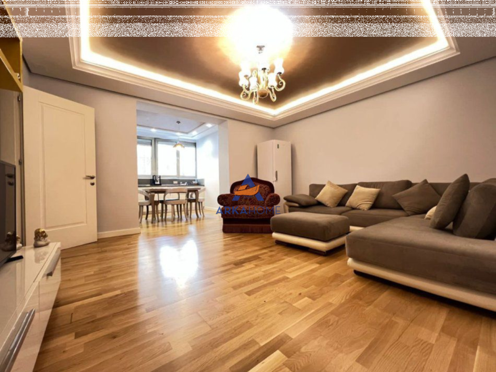 JEPET ME QERA APARTAMENT 2+1 "SHESHI SKENDERBEJ,QENDËR" 1200 EURO