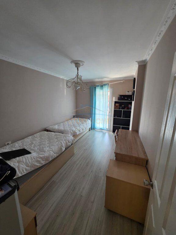 Duplex in vendita 3+1+3+Veranda, , Blloku, Gintash, Tirane.