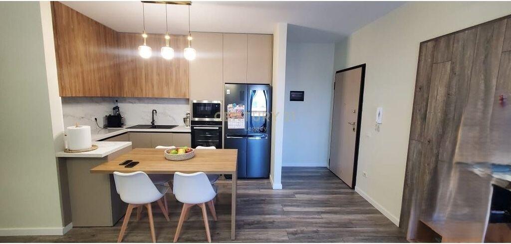 At Police Station No. 4 Dibres Street, Apartment 2+1+2+ Parking space for sale!!!