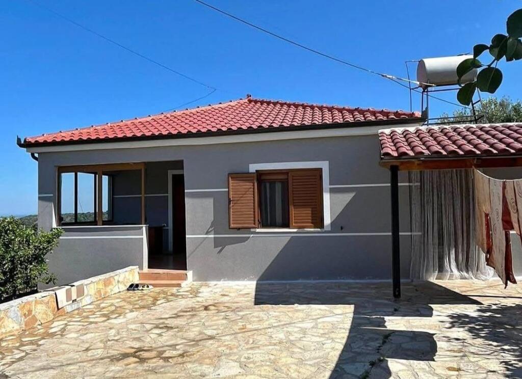 A Vlora, Casa Privata In Vendita Con Vista Mare! 130.000€