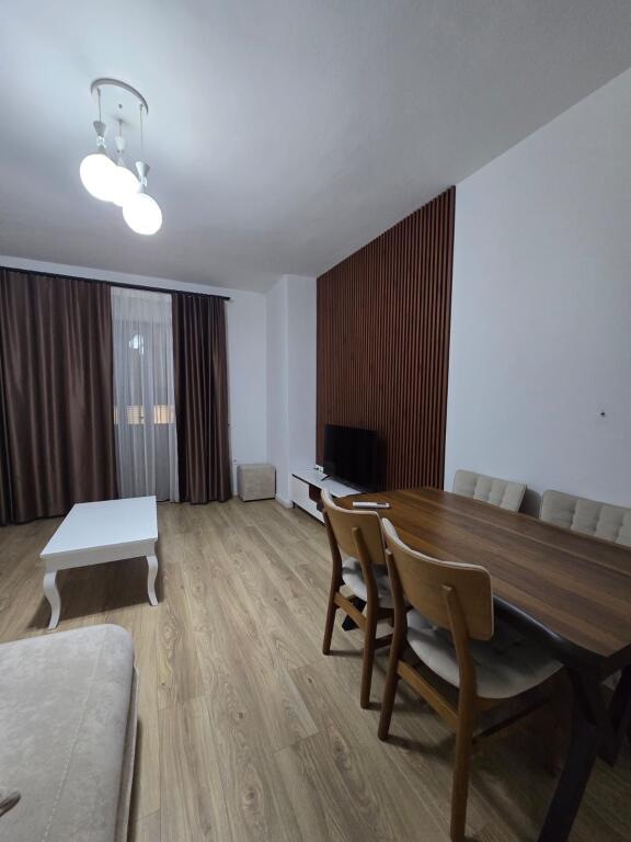 Apartment 1+1, Astir!