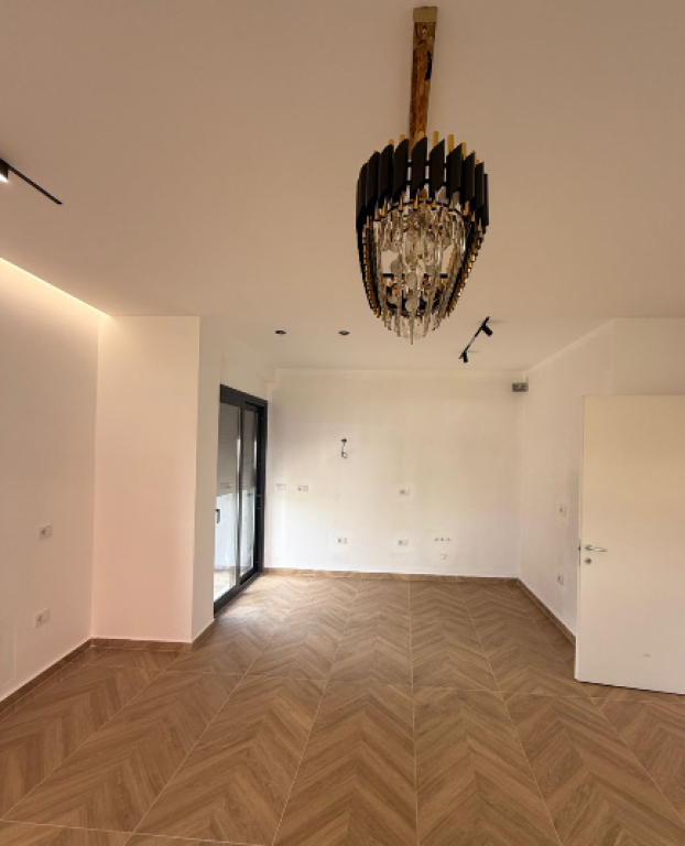 🏢 Jepen me Qira Ambiente Biznesi – Oasis, Astir