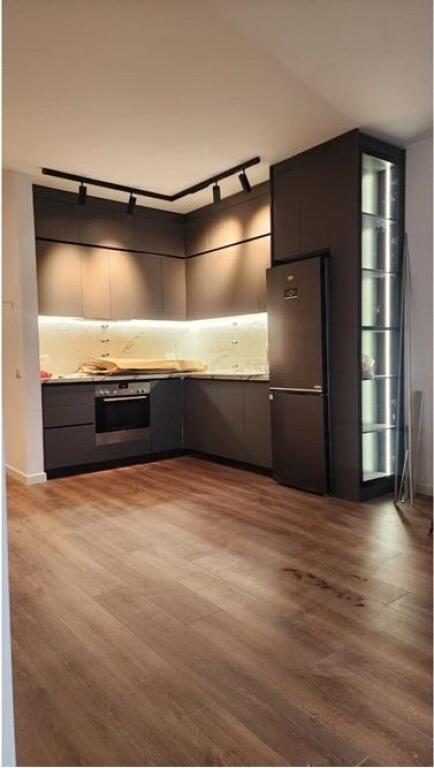 Apartament per qira te Liqeni i Thate