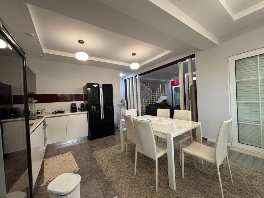 Villa for Sale – Lura, Lalzi Bay