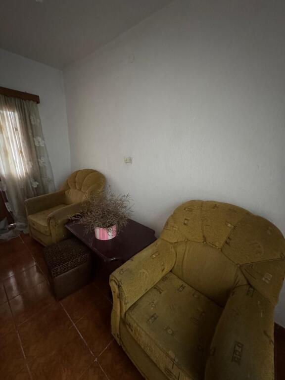 !!!Primo Piano di una Casa Privata in Affitto – Don Bosko (Moschea)!!!