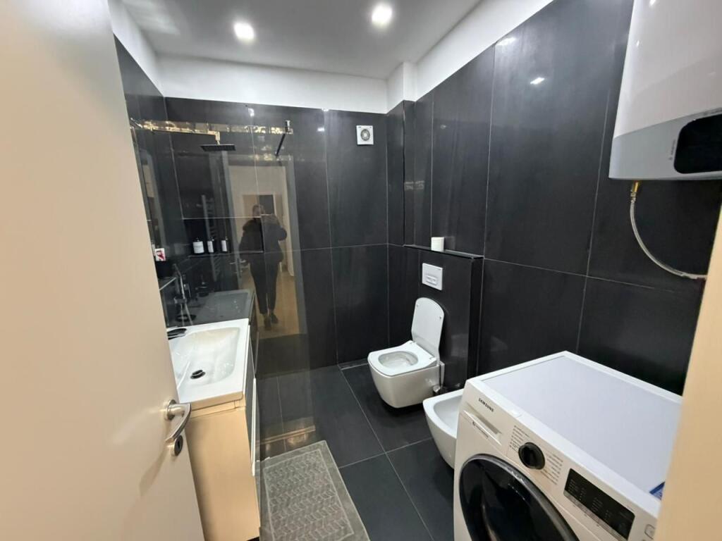 📣 AFFITTO: Appartamento 2+1 📍 Ex-Esposizione💶 Prezzo: 80.000 Lek/mese