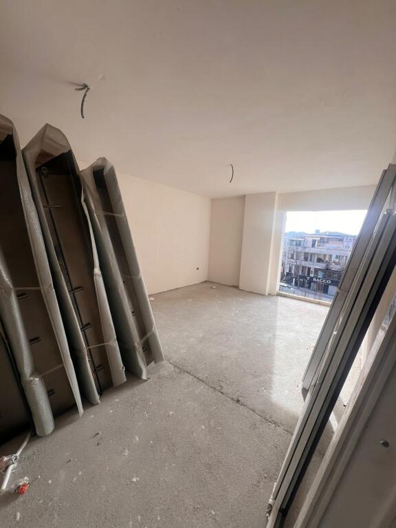 APARTAMENT NE SHITJE 2+1 TE BRIDGE SIDE REZIDENCE PASKUQAN