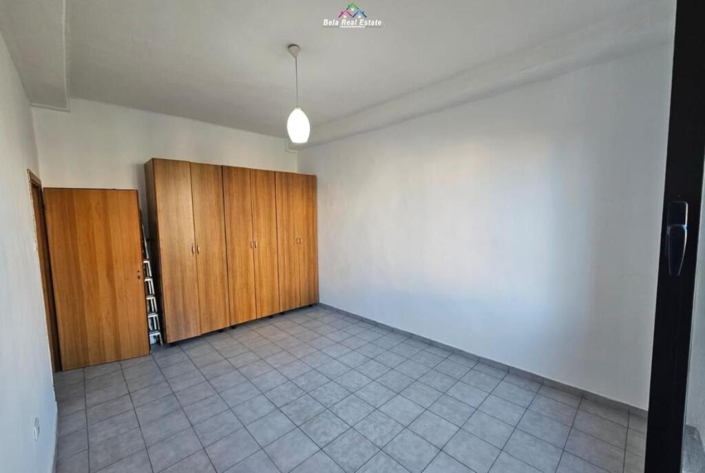 Appartamento/Ufficio In Affitto 1+1 A Bllok (ID B211411) Tirana