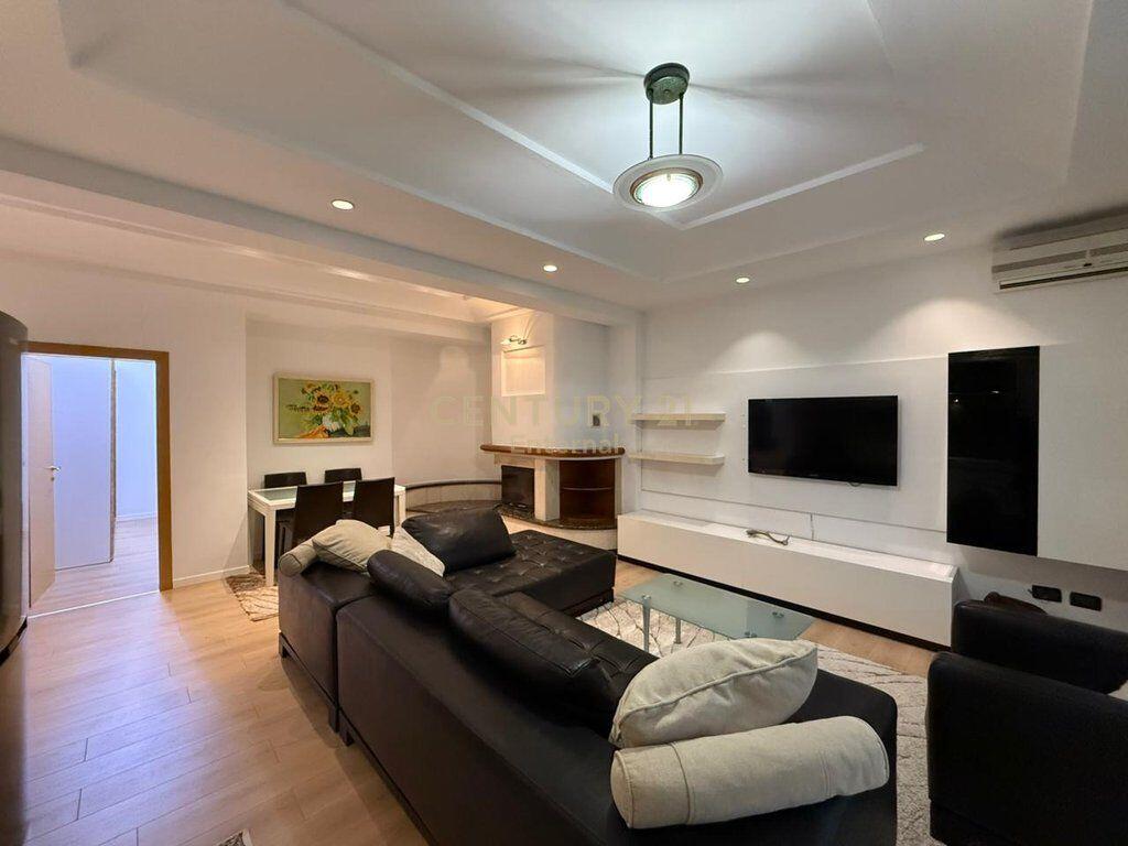 Apartament 2+1Me Qira te Vilat Amerikane, Rruga e Elbasanit - 600€ | 120 m²