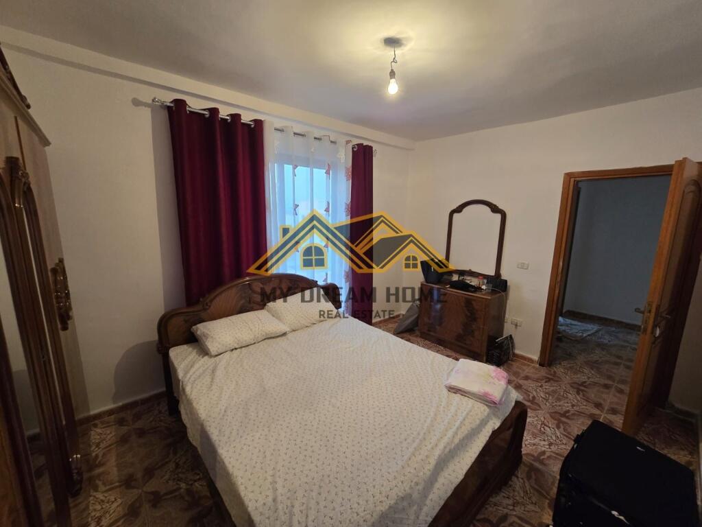 VENDESI APPARTAMENTO VICINO VILA KORAL!