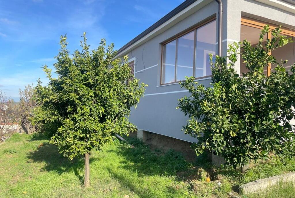 A Vlora, Casa Privata In Vendita Con Vista Mare! 130.000€
