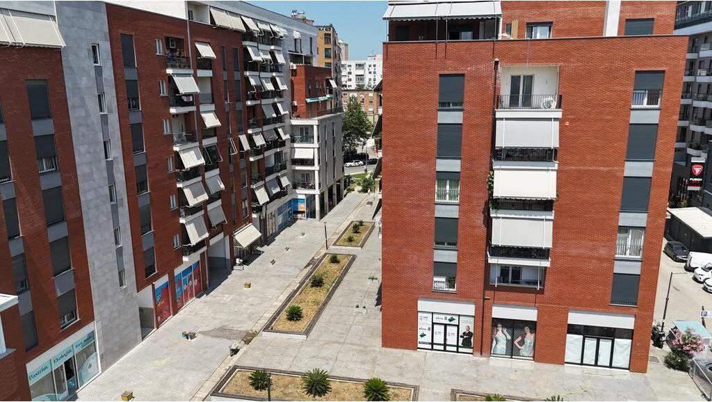 ALI DEM, VENDIAMO 2+1+2 CON VERANDA 258,000 € Sup. Totale  397m2  Sup. Interna  97m2