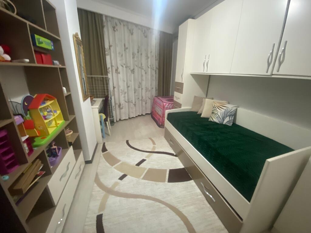 2+1,furnished at atsh near the Ministry of Foreign Affairs, price 1000 euros
