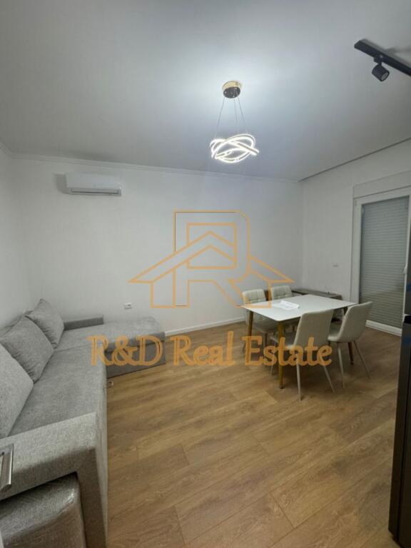 🏡 Appartamenti 1+1 in affitto in una villa su 3 piani (Villa nuova)