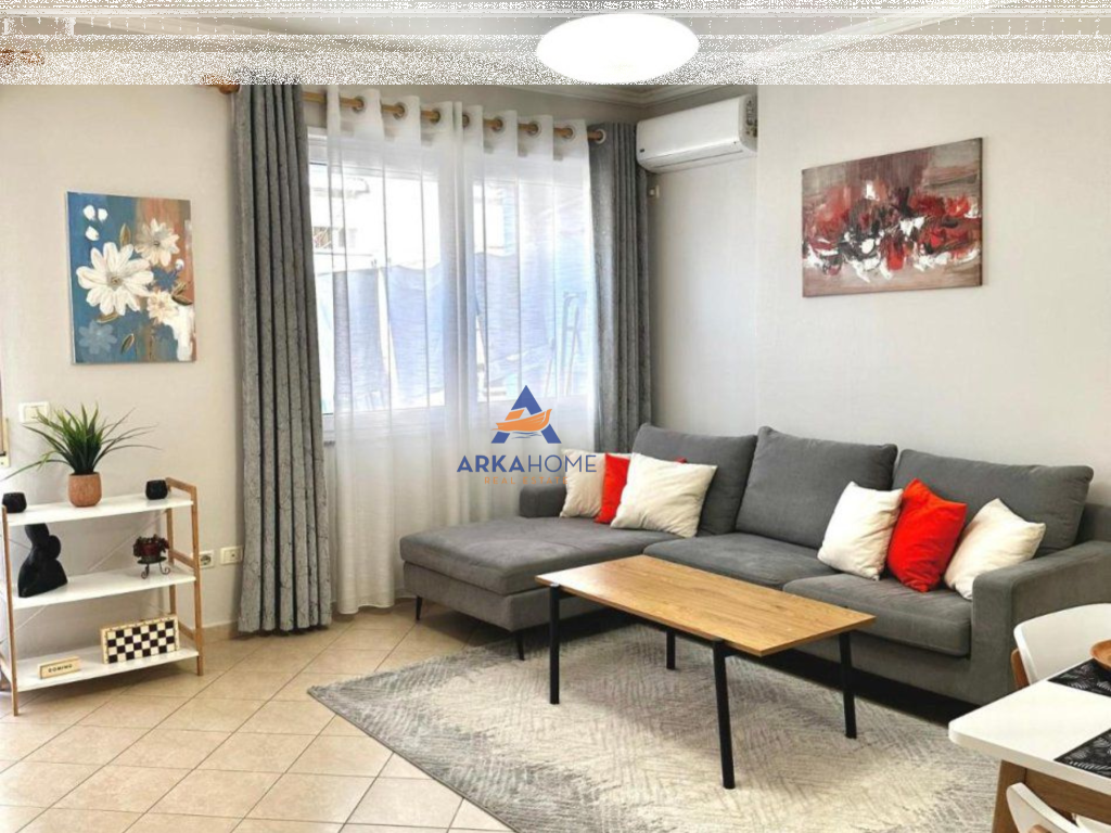 JEPET ME QIRA APARTAMENT 1+1 "PRANE GJIMNAZIT SINAN TAFAJ" 750 EURO