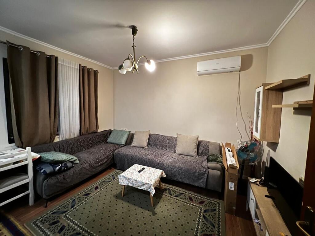 🏠 Appartamento 2+1 in affitto – Via Fortuzi