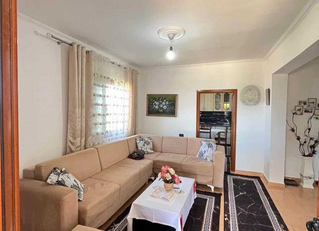 A Vlora, Casa Privata In Vendita Con Vista Mare! 130.000€