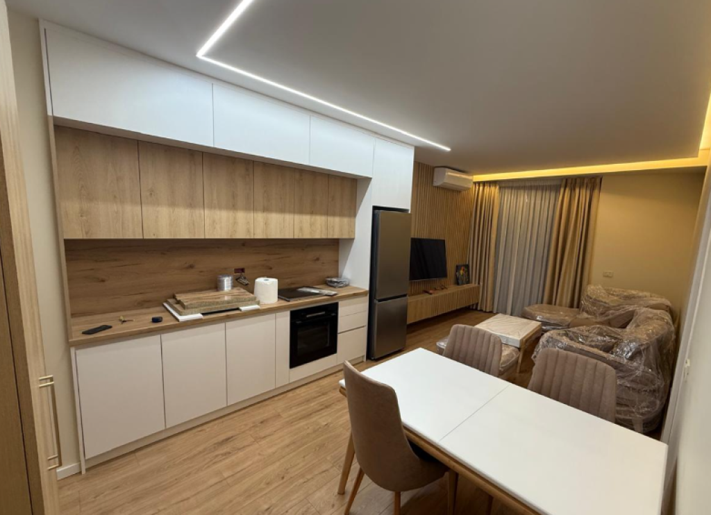 Jepet me Qira Apartament 2+1 – Mine Peza, Golden Tower