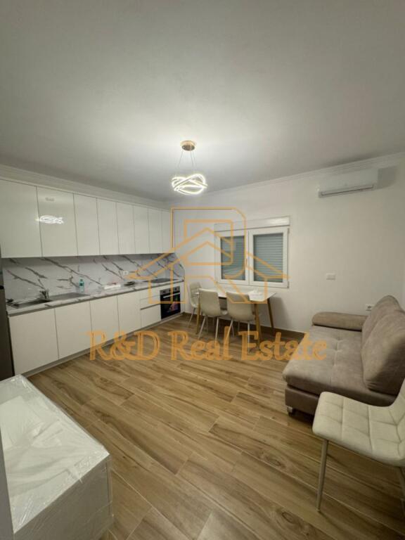 🏡 Appartamenti 1+1 in affitto in una villa su 3 piani (Villa nuova)
