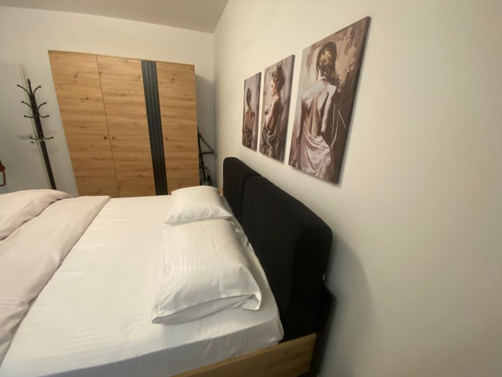 1+1,furnished at the former drr restaurant,price 500 thousand leke